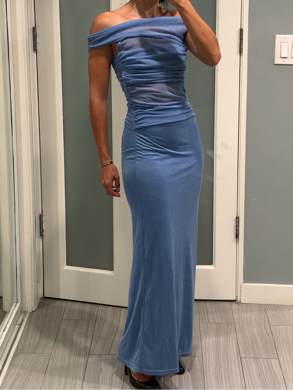 Sovere Mesh Blue Evening dress